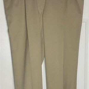 Roundtree & Yorke Men's Khaki Chinos